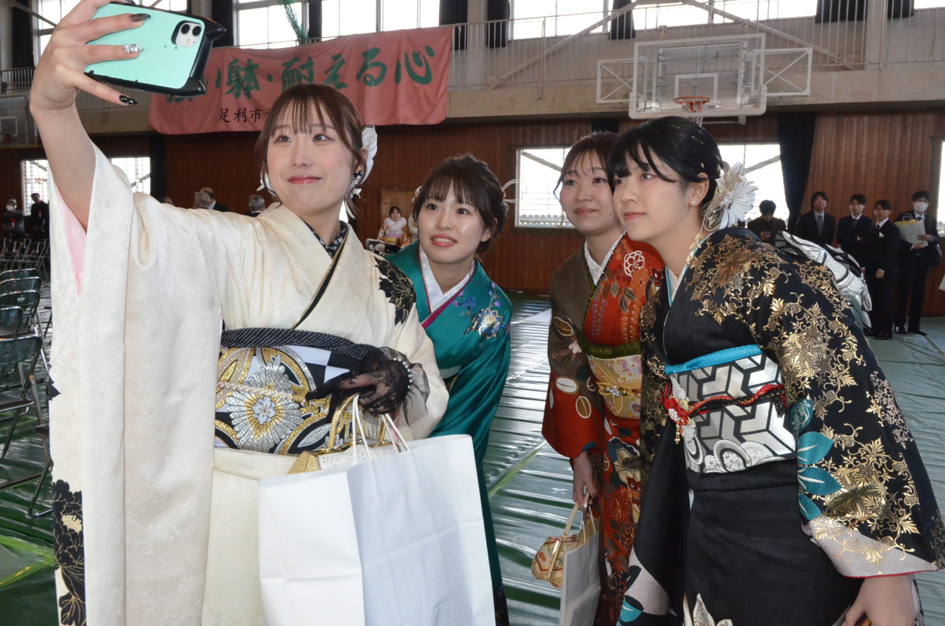 25年20歳を祝う会_協和中_00004