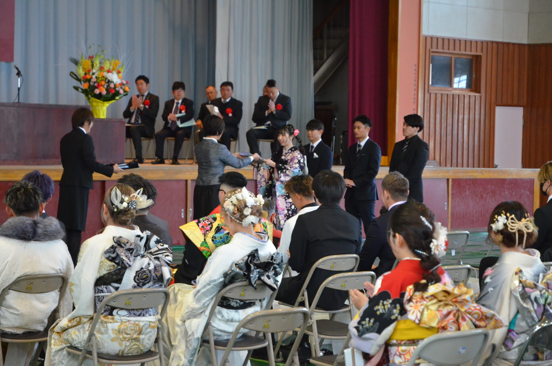 25年20歳を祝う会_協和中_00012