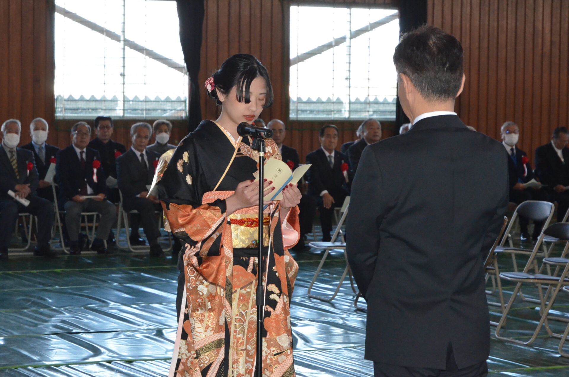 25年20歳を祝う会_協和中_00017